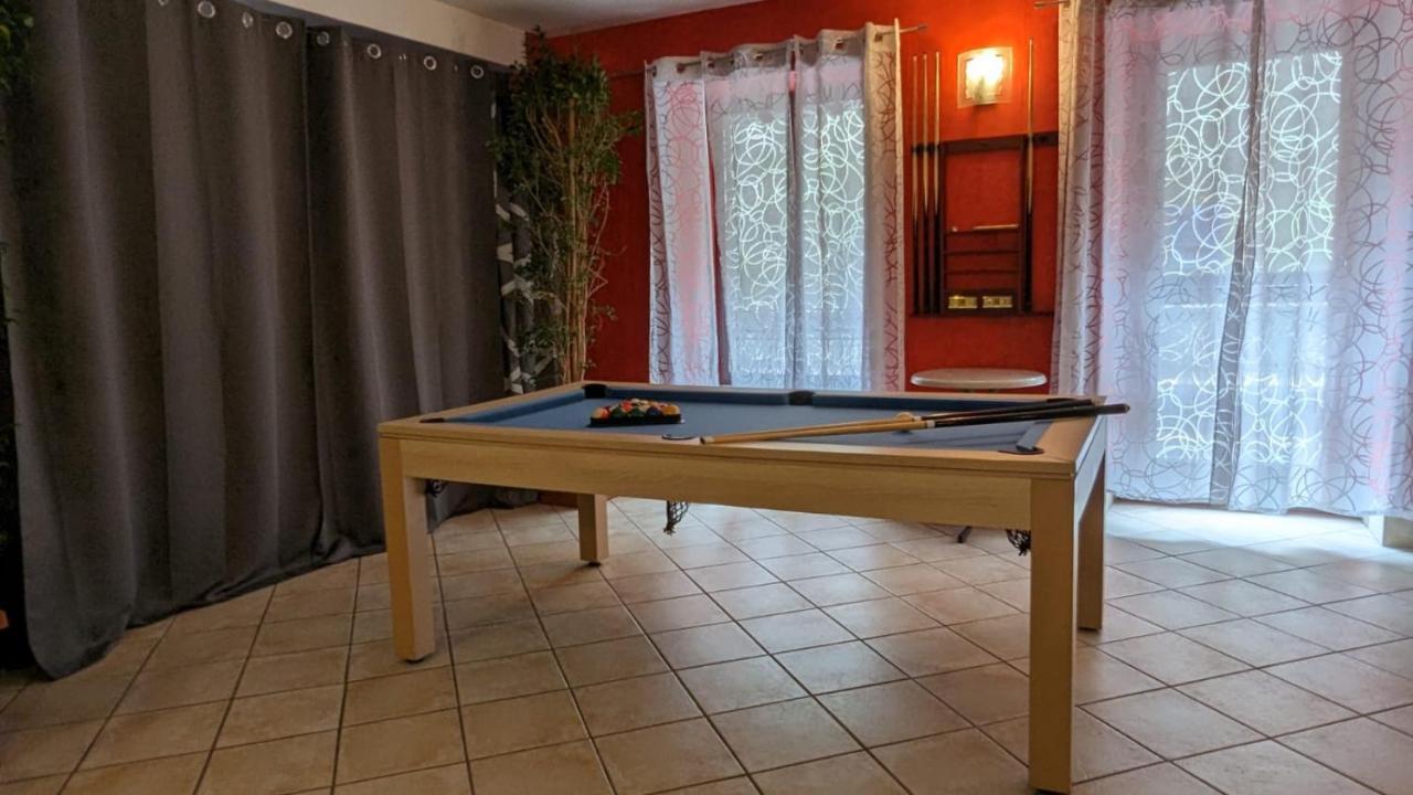 Chambres D'Hotes Les Lits Des Fees Saint-Floret Bagian luar foto